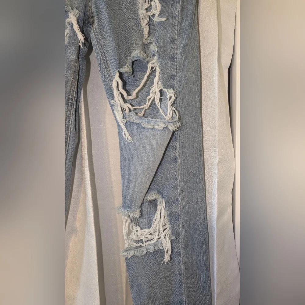 S.O.N.G. Mom Hi-Rise Distressed Jeans Women's‎ Size 00 Waist 23